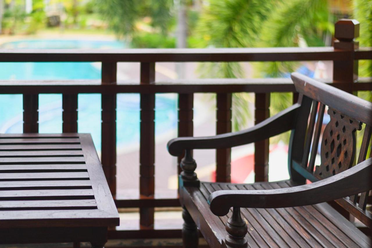Royal Lanta Resort & Spa Koh Lanta Bagian luar foto